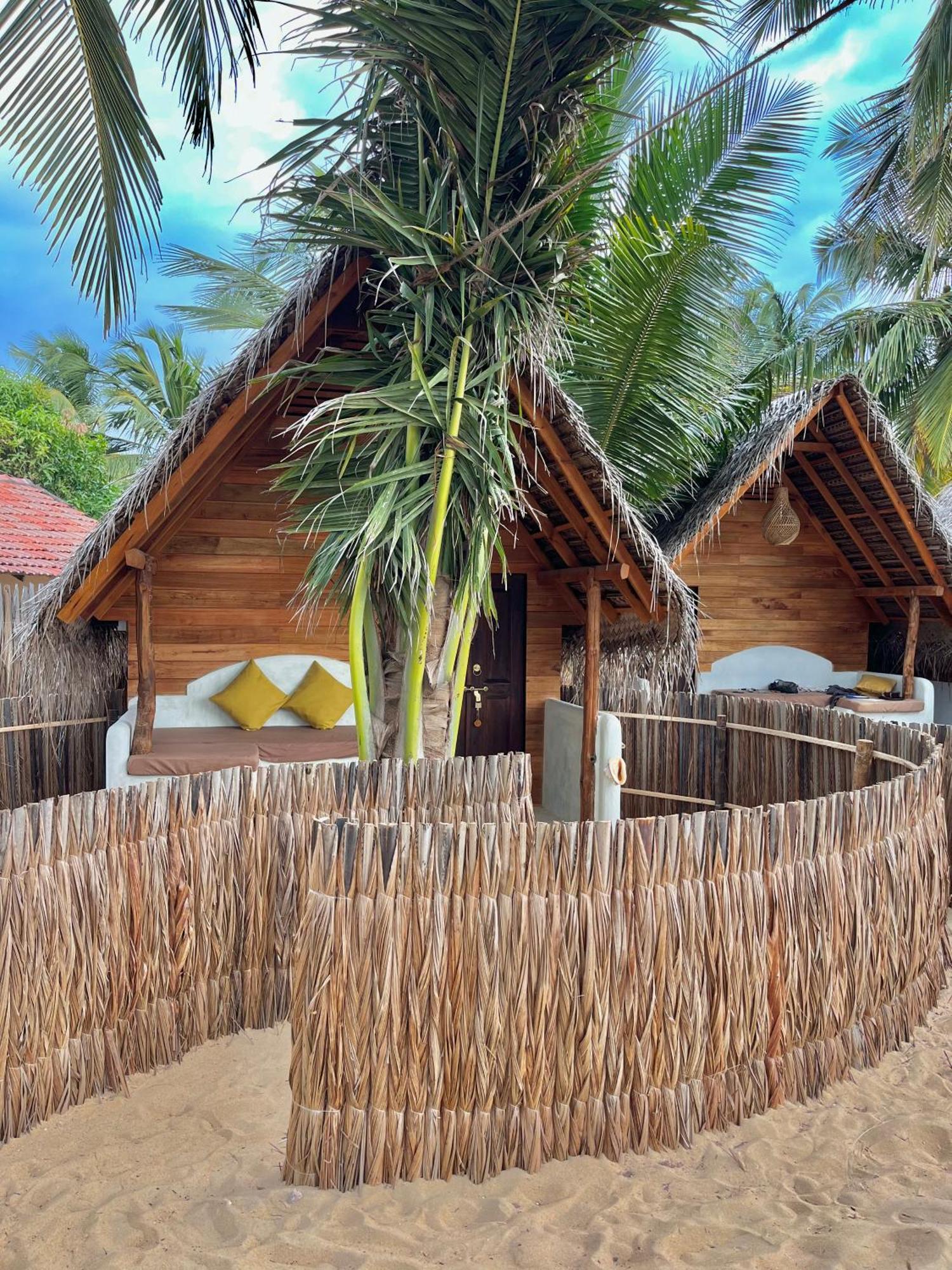 Windy Waves Kite Beach & Nature Resort Kalpitiya Exterior foto